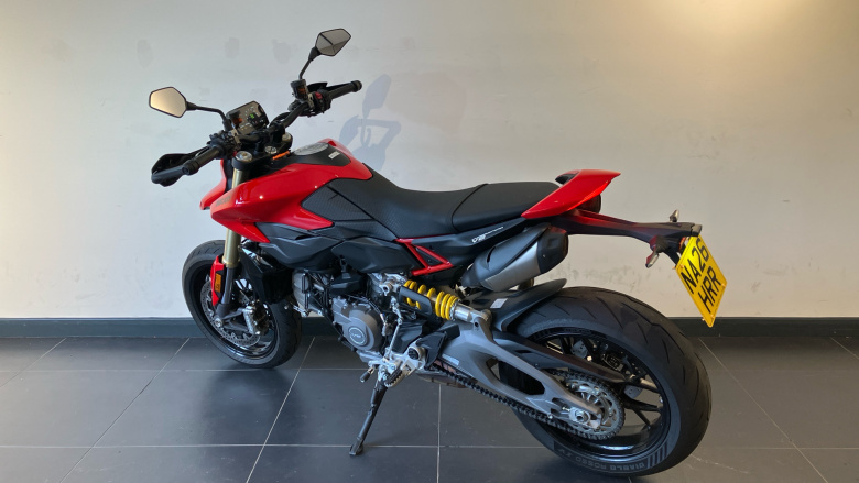 Hypermotard V2 (26MY)